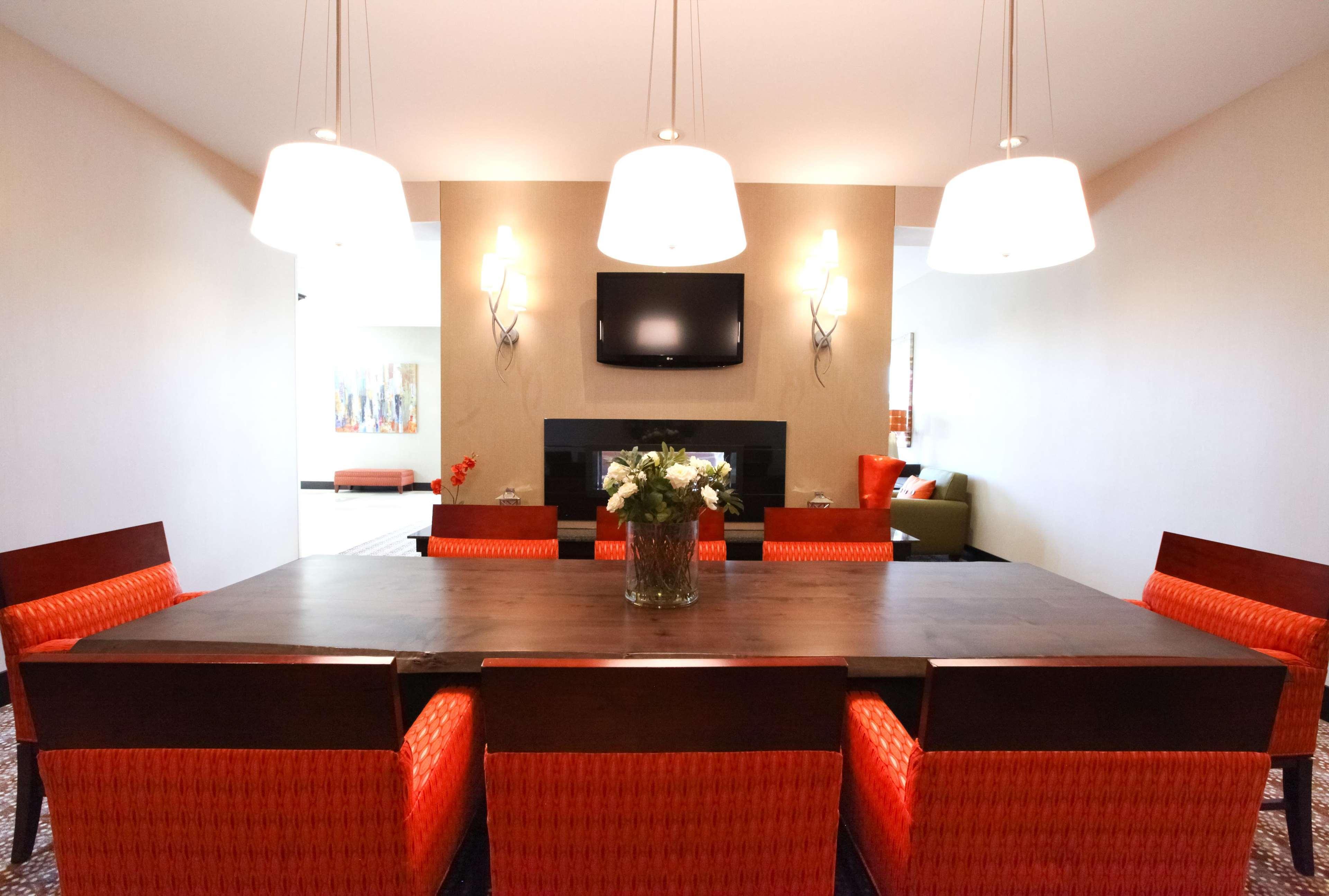 Hilton Garden Inn Олэт Экстерьер фото