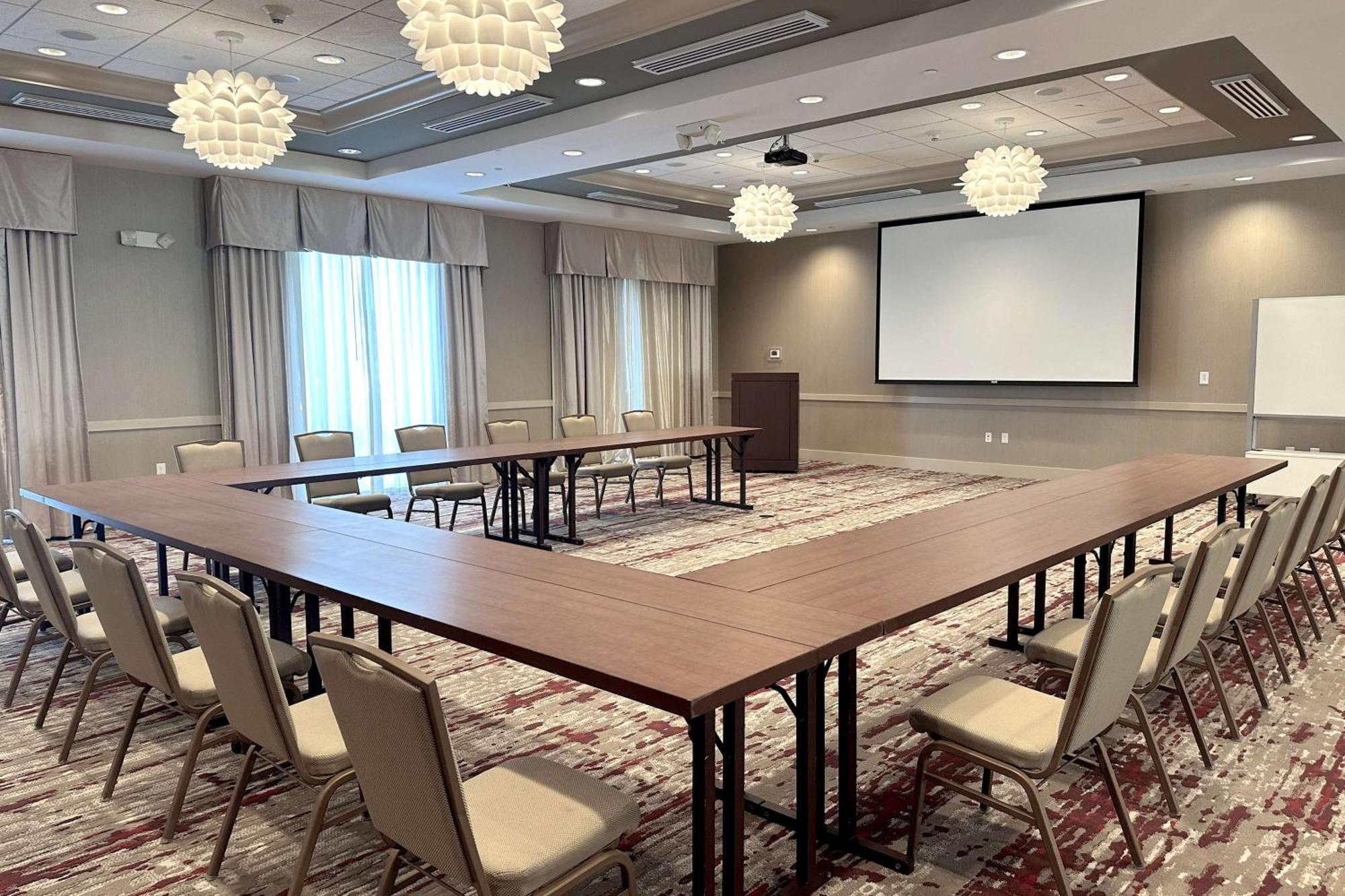 Hilton Garden Inn Олэт Экстерьер фото