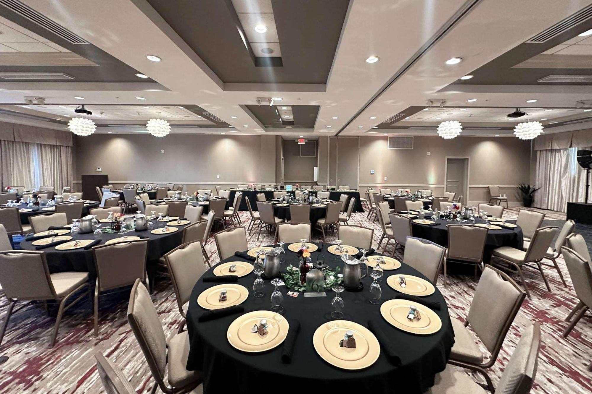 Hilton Garden Inn Олэт Экстерьер фото
